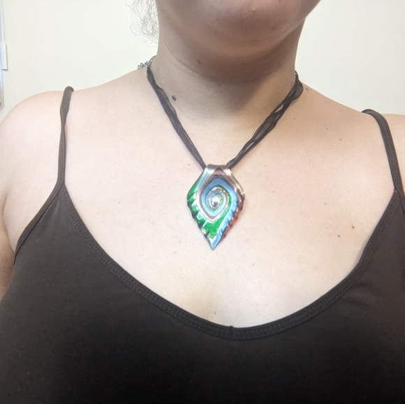 Multicolored Leaf Swirl Necklace and Earrings Set - Picture 1 of 6